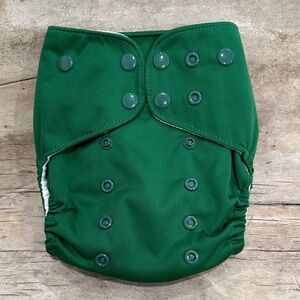 New with tags Lalabye Baby Adjustable Green Cloth Diaper Cover for Kids